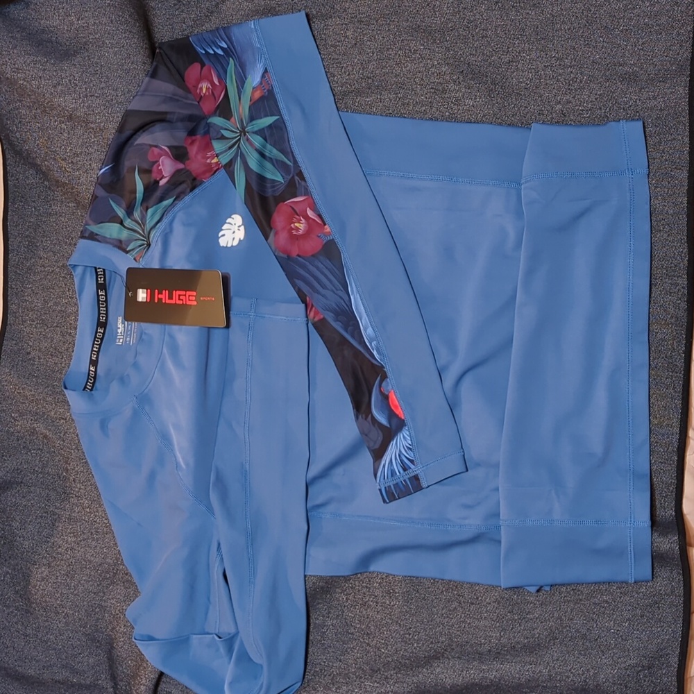 Women's Long Sleeve rash guard NWT